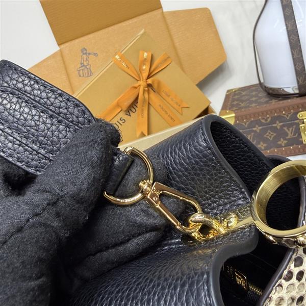 2026120164252840 820